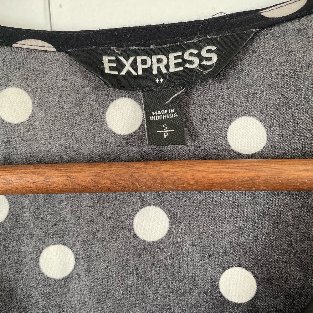 Express formal top - Picture 2 of 3